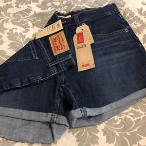 Levi’s shorts